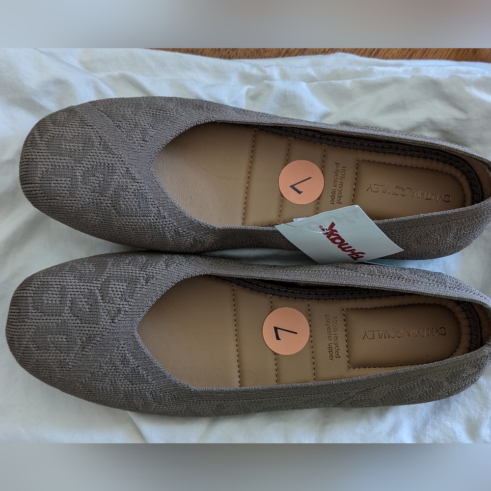 Cynthia Rowley Haisley animal print flats vegan 7 NWT